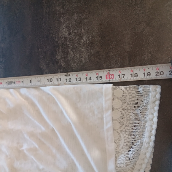 Sadie Robertson Wild Blue White shirt with lace back.  Boho, gypsy - Picture 10 of 10